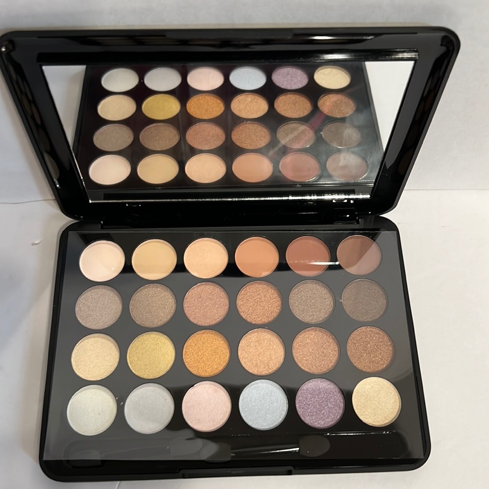 Prolix eyeshadow palette